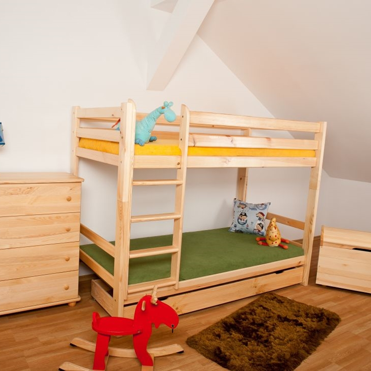 Maxi Patrová postel z masivu Maja 90x200 cm, Borovice