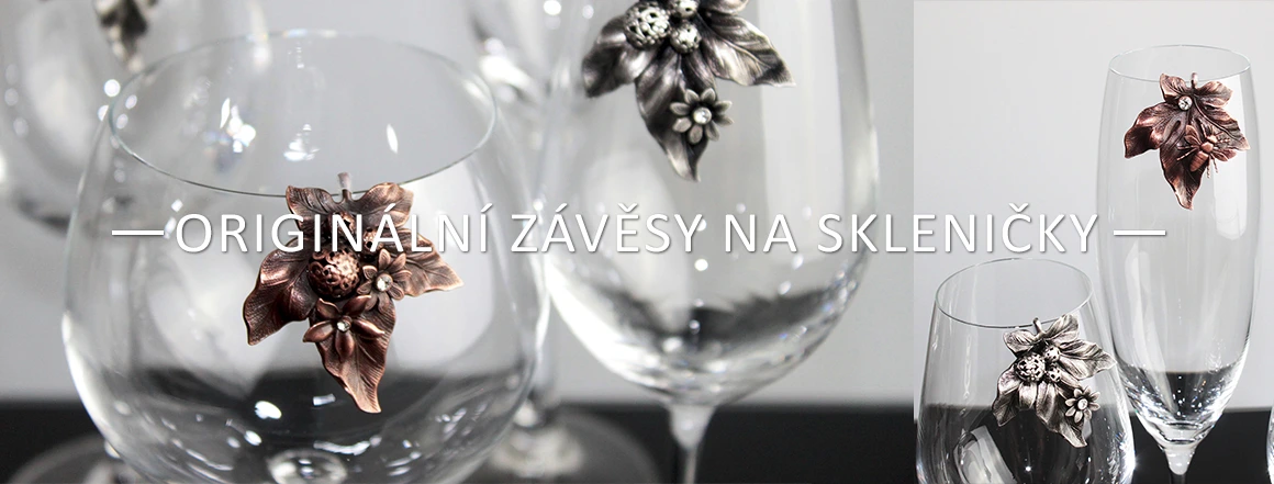 závěsy na skleničky