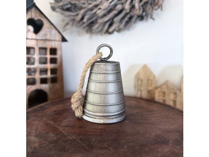 Kovový zvonek pruhy