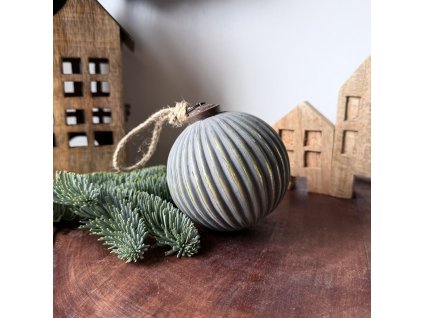 Skleněná ozdoba koule šedozlatá 10x11x10cm