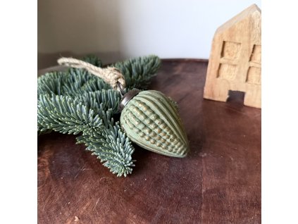Skleněná ozdoba šiška zelená matná 4,5x7,5x4,5cm