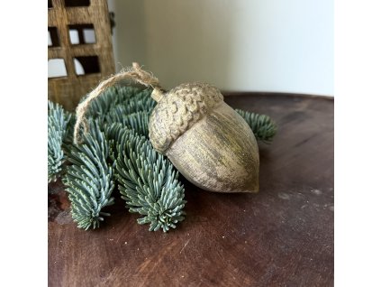 Žalud k zavěšení dřevo