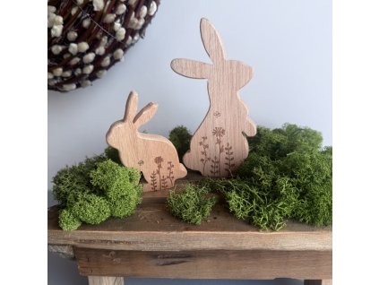 Dřevěný zajíc luční kvítí 15,5cm