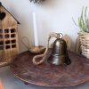 Zvonek k zavěšení hnědozlatý