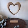 Dřevěné srdce na podstavci 2 velikosti