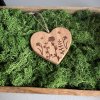 Dřevěné srdíčko k zavěšení luční kvítí 9cm malé