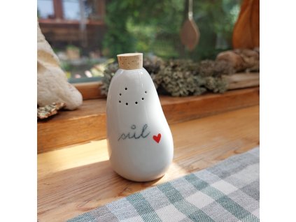 Solnička se srdíčkem