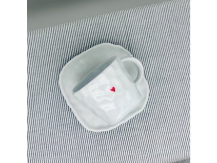 Mačkaný hranatý hrníček se srdíčkem, 120 ml