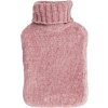 Růžová zahřívací láhev s pleteným obalem – stylová a funkční.