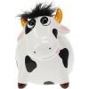 Zábavná pokladnička ve tvaru krávy s černými skvrnami a huňatými vlasy – ideální pro děti i milovníky originálních dekorací.