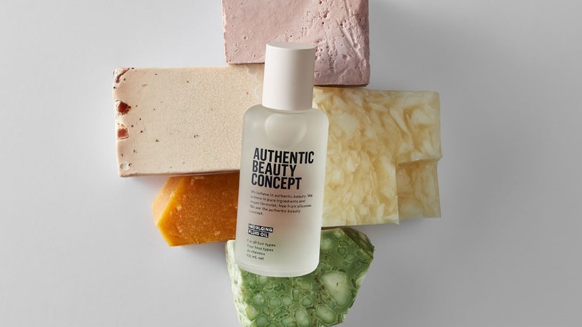 PŘIPOJTE SE K NAŠÍ UDRŽITELNÉ CESTĚ ZA SNÍŽENÍM PLASTOVÉHO ODPADU - Authentic Beauty Concept