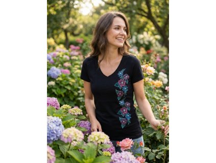 Vysivane cierne tricko kvety zena