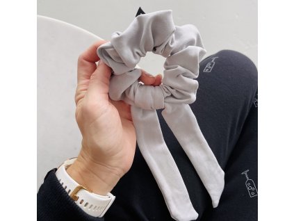 Lullalove Bavlněná gumička do vlasů se stuhou Šedá