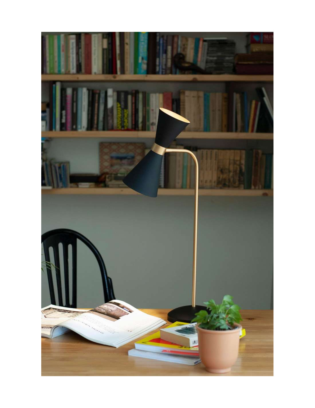 CORNET | minimalistická stolná lampa