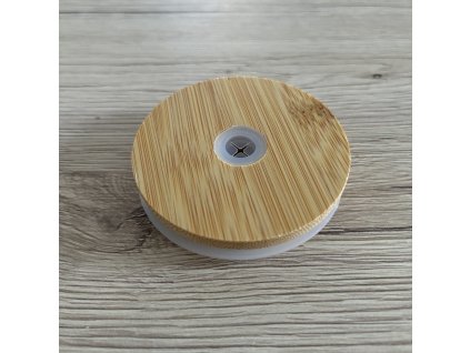 Bambusové víčko