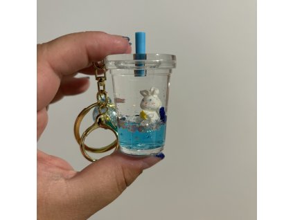 Králíček v modré tekutině
