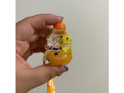 Tygřík v oranžové tekutině