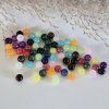 Akrylové třpytivé korálky – barevný mix - ø 8 mm - 20 ks