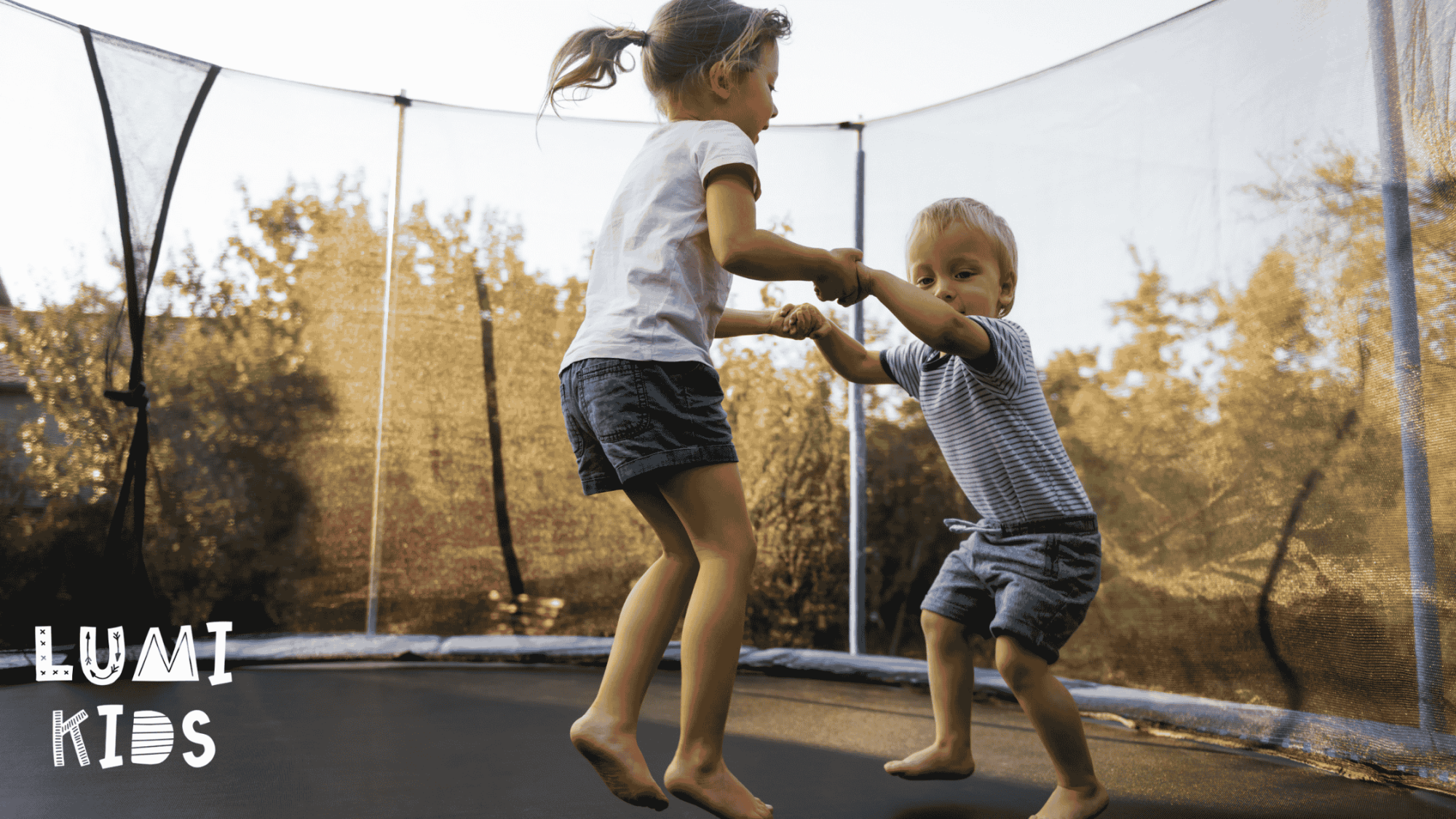 Trampolína: parádní zábava nebo místo, kde si děti snadno ublíží?