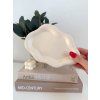 Lea ivory - jesmonite podtácok Lea – minimalistická dekorácia do interiéru