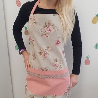 V eshopu naleznete stále tyto krásné a jedinečné zástěry. Budou se vám hodit nejen k pečení cukroví, ale jiště potěší i...