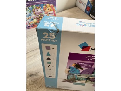 Magnetická stavebnice Arctic animals 25 dílů - Magna-Tiles POŠKOZENÝ OBAL