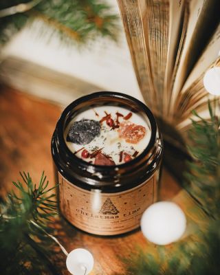 Vánoční kolekce roku 2024 je online! Mezi stálicemi na e-shopi najdeš i 3 nové limitky🎄#lunaspell #svicky #prirodnisvicky...