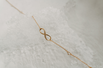 Jak se starat o pozlacené stříbrné šperky