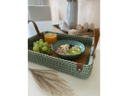 Háčkovaný servírovací podnos hranatý