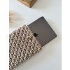 Háčkovaný obal na notebook nebo tablet