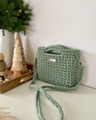 Šalvějová barva se dlouho kabelce Elegant vyhýbala a až před Vánoci jste si jí jedna z vás objednala, takže vám tuto...