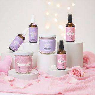 VALENTÝNSKÁ KOLEKCE SELF LOVE JE TU! ✨🎀🫶🏼 Vrací se nám bestsellerové srdíčkové lipo a přibyla i úžasná novinka pro...