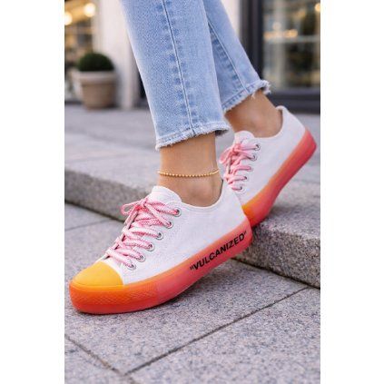 B3432201 3CC4 4966 A3F3 BDDE353BBF70