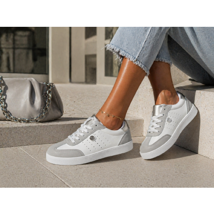 A6BBD979 E0BF 4781 87FA 051D31CC4A3C