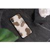 mockup of a clear phone case placed on a table 4643 el1 (76)