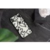 mockup of a clear phone case placed on a table 4643 el1 (52)