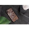 mockup of a clear phone case placed on a table 4643 el1 (41)