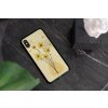 mockup of a clear phone case placed on a table 4643 el1 (62)