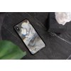 mockup of a clear phone case placed on a table 4643 el1 (24)
