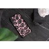 mockup of a clear phone case placed on a table 4643 el1 (72)