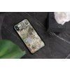 mockup of a clear phone case placed on a table 4643 el1 (71)