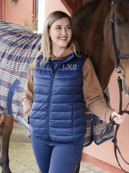 zimní vesta navy 1 optimized