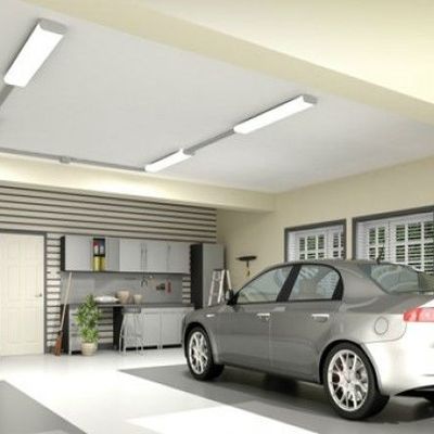 Víte, jak vybrat světla do dílny nebo garáže? Poradíme vám!