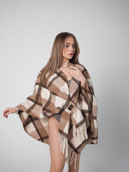 Pončo - Roberta Biagi