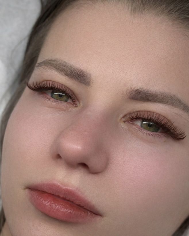 🤎 Brown Chocolate lashes Jemnější než černá. Přirozenější než kdy dřív. ✨ Pro klientky, které chtějí soft look bez tvrdého...