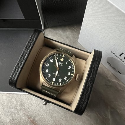 IWC Big Pilot 43 Spitfire Bronze Green Dial hodinky