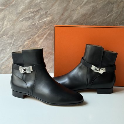 Hermès černé boots