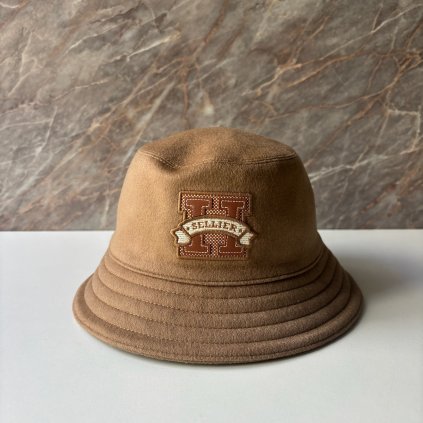 Hermès hnědý klobouk