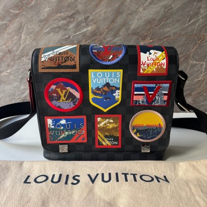 Louis Vuitton Damier Graphite District PM