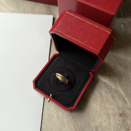 Cartier Classic Trinity prsten
